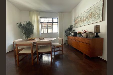 Apartamento à venda com 140m², 4 quartos e 2 vagas Apartamento à venda com 140m², 4 quartos e 2 vagasSala