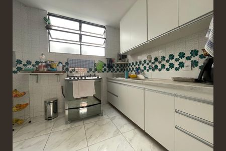 Apartamento à venda com 140m², 4 quartos e 2 vagas Apartamento à venda com 140m², 4 quartos e 2 vagasCozinha