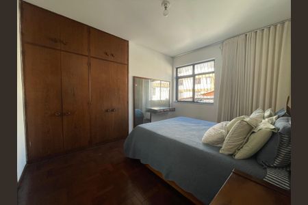 Apartamento à venda com 140m², 4 quartos e 2 vagas Apartamento à venda com 140m², 4 quartos e 2 vagasQuarto Suíte