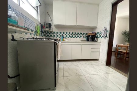 Apartamento à venda com 140m², 4 quartos e 2 vagas Apartamento à venda com 140m², 4 quartos e 2 vagasCozinha