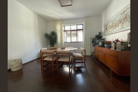 Apartamento à venda com 140m², 4 quartos e 2 vagas Apartamento à venda com 140m², 4 quartos e 2 vagasSala