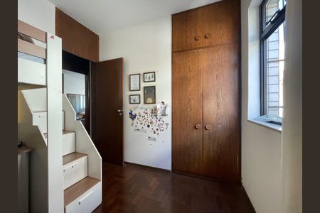 Apartamento à venda com 140m², 4 quartos e 2 vagas Apartamento à venda com 140m², 4 quartos e 2 vagasQuarto 2