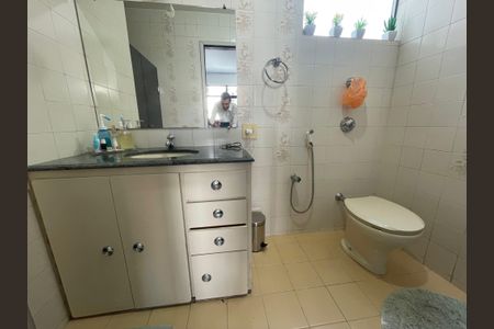 Apartamento à venda com 140m², 4 quartos e 2 vagas Apartamento à venda com 140m², 4 quartos e 2 vagasSuíte
