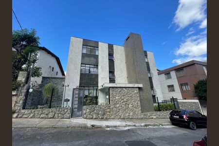 Apartamento à venda com 140m², 4 quartos e 2 vagas Apartamento à venda com 140m², 4 quartos e 2 vagasFachada