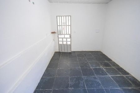 sala de casa para alugar com 2 quartos, 70m² em Planalto, Belo Horizonte