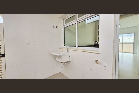 Casa de condomínio à venda com 122m², 3 quartos e 2 vagas Casa de condomínio à venda com 122m², 3 quartos e 2 vagasÁrea de Serviço