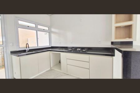 Casa de condomínio à venda com 122m², 3 quartos e 2 vagas Casa de condomínio à venda com 122m², 3 quartos e 2 vagasCozinha