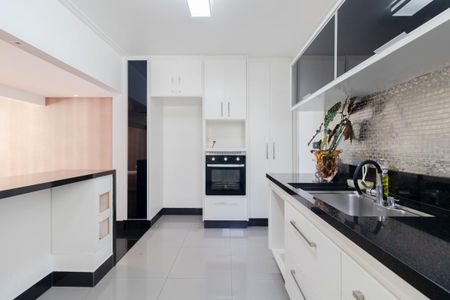 Apartamento para alugar com 84m², 2 quartos e 1 vagaCozinha