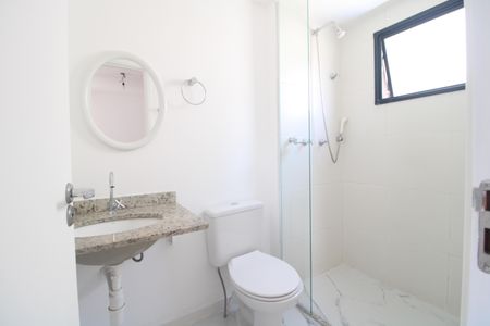 Apartamento à venda com 180m², 2 quartos e 1 vagaBanheiro da suíte