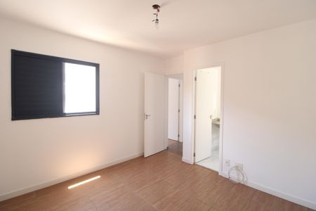 Suíte de apartamento para alugar com 2 quartos, 180m² em Jardim Umuarama, São Paulo