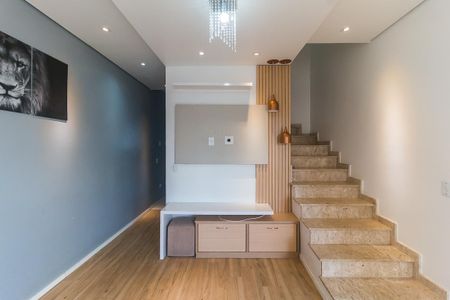Sala de casa de condomínio para alugar com 2 quartos, 75m² em Vila Sao Paulo, Mogi das Cruzes