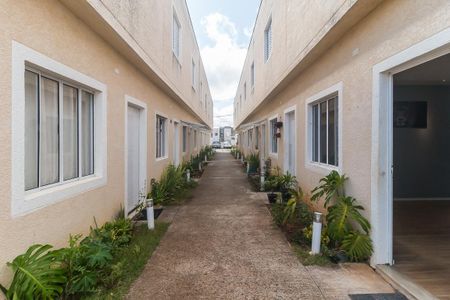 Casa de condomínio para alugar com 75m², 2 quartos e 1 vaga Casa de condomínio para alugar com 75m², 2 quartos e 1 vagaEntrada