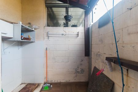 Casa de condomínio para alugar com 75m², 2 quartos e 1 vaga Casa de condomínio para alugar com 75m², 2 quartos e 1 vagaÁrea de Serviço