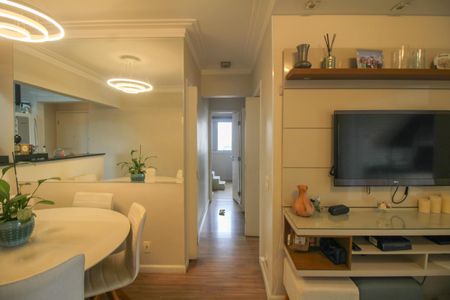 Sala de apartamento para alugar com 3 quartos, 74m² em Vila Bertioga, São Paulo