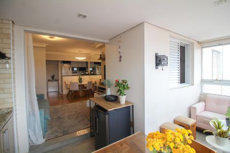 Apartamento à venda com 74m², 3 quartos e 1 vaga Apartamento à venda com 74m², 3 quartos e 1 vagaVaranda da Sala