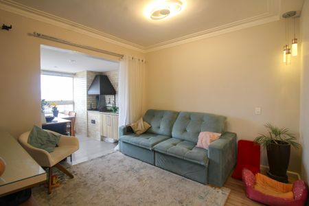 Sala de apartamento para alugar com 3 quartos, 74m² em Vila Bertioga, São Paulo