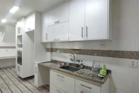 Casa à venda com 150m², 3 quartos e 2 vagas