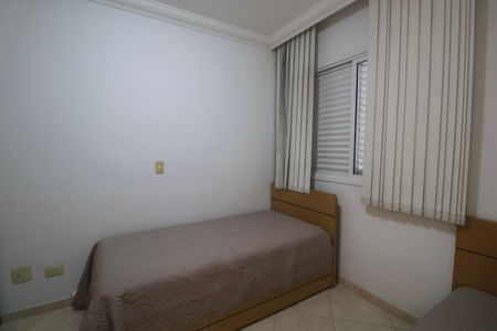 Apartamento para alugar com 160m², 4 quartos e 2 vagasQuarto
