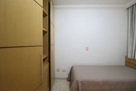 Apartamento para alugar com 160m², 4 quartos e 2 vagasQuarto