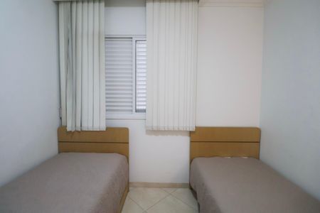 Apartamento para alugar com 160m², 4 quartos e 2 vagasQuarto