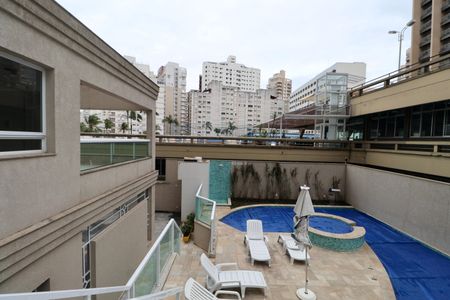Apartamento para alugar com 160m², 4 quartos e 2 vagasÁrea comum - Piscina