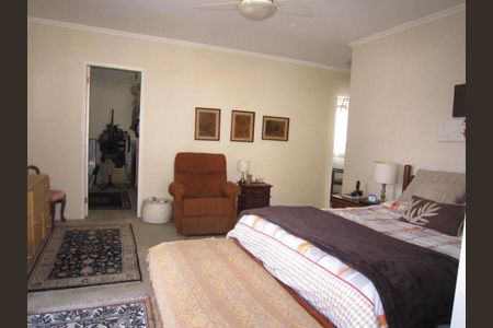 Casa à venda com 4 quartos, 310m² em Vila Sonia, São Paulo