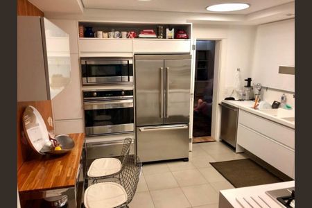 Apartamento à venda com 375m², 4 quartos e 5 vagas
