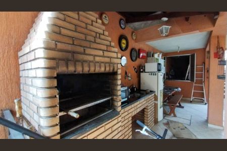 Casa à venda com 3 quartos, 200m² em Jardim Jabaquara, São Paulo