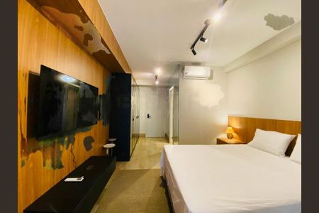 Apartamento à venda com 1 quarto, 32m² em Santo Amaro, São Paulo