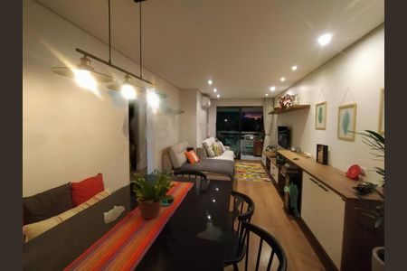 Apartamento à venda com 2 quartos, 75m² em C Moncoes, São Paulo