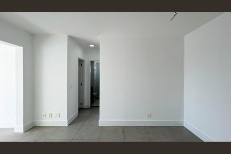 Apartamento à venda com 70m², 2 quartos e 2 vagasSala