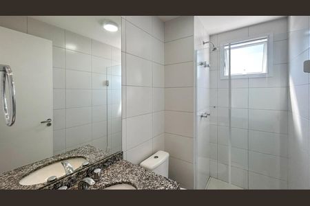 Apartamento à venda com 70m², 2 quartos e 2 vagasBanheiro Social