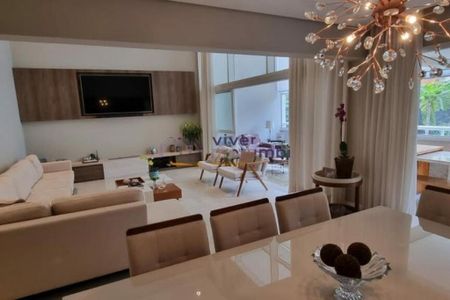 Apartamento à venda com 4 quartos, 238m² em Vila Suzana, São Paulo