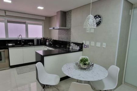 Apartamento à venda com 238m², 4 quartos e 4 vagas