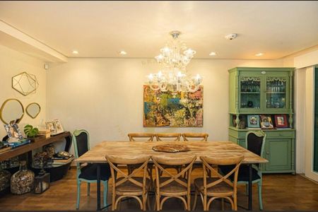 Casa à venda com 423m², 4 quartos e 4 vagas