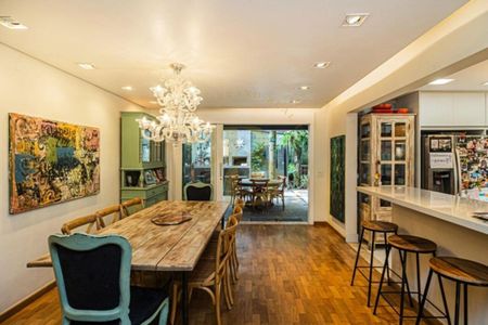 Casa à venda com 4 quartos, 423m² em Santo Amaro, São Paulo