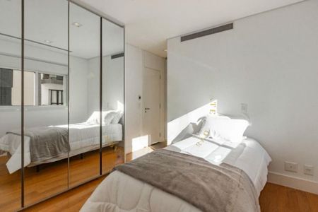 Apartamento à venda com 275m², 4 quartos e 5 vagas