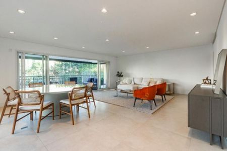 Apartamento à venda com 275m², 4 quartos e 5 vagas