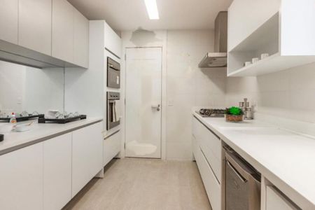 Apartamento à venda com 275m², 4 quartos e 5 vagas