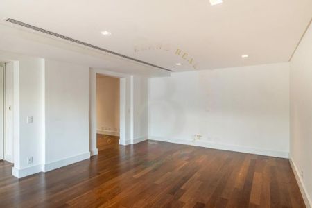 Apartamento à venda com 456m², 4 quartos e 5 vagas