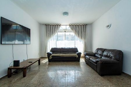 Casa à venda com 3 quartos, 140m² em Vila Madalena, São Paulo