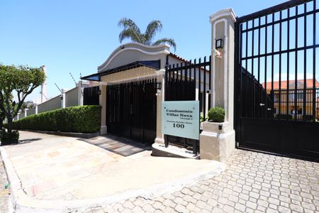 Casa de condomínio à venda com 187m², 3 quartos e 4 vagasFachada e portaria