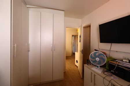 Casa de condomínio à venda com 187m², 3 quartos e 4 vagasQuarto 2 - Suíte