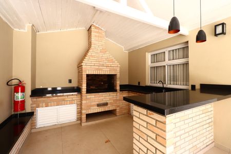 Casa de condomínio à venda com 187m², 3 quartos e 4 vagasÁrea comum - Churrasqueira