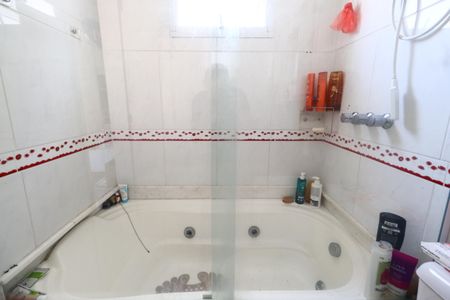 Casa de condomínio à venda com 187m², 3 quartos e 4 vagasBanheiro da Suíte 3