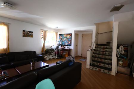 Casa de condomínio à venda com 187m², 3 quartos e 4 vagasSala