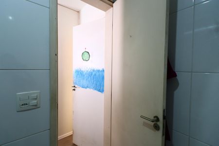 Casa de condomínio à venda com 187m², 3 quartos e 4 vagasBanheiro da Suíte 2