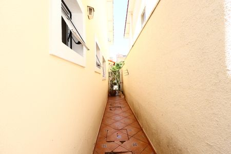 Casa de condomínio à venda com 187m², 3 quartos e 4 vagasQuintal