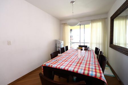 Casa de condomínio à venda com 187m², 3 quartos e 4 vagasSala de Jantar