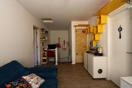 Casa de condomínio à venda com 187m², 3 quartos e 4 vagasSala de TV